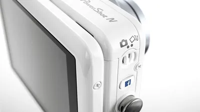 PowerShot N Facebook, o cameră foto ultra-compactă cu integrare online de la Canon