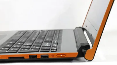 Lenovo Ideapad Flex 15, un laptop convertibil bun şi ceva mai accesibil