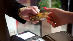 UE impune o limită pentru plățile în numerar pentru a reduce tranzacțiile greu de urmărit