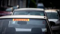 Taxe și interdicții pentru mașinile vechi. Proprietarii achită și cu 50% mai mult. Unde sunt cele mai dure reguli
