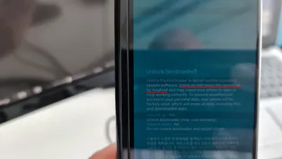 Samsung dezactivează camerele pe Galaxy Z Fold3 dacă modifici software-ul