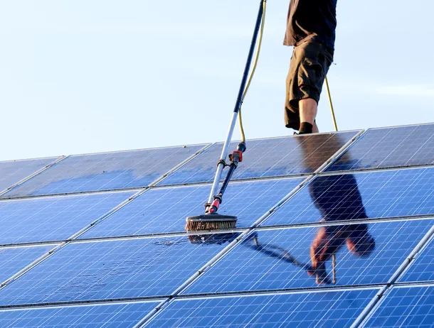 Rețeaua energetică europeană nu reușește să țină pasul cu expansiunea energiei regenerabile. România, printre țările care vor avea cel mai mult de suferit