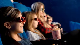 Warner Bros respinge oferta revizuită a Paramount, din cauza riscurilor financiare. Compania deține francize precum „Harry Potter”, „Game of Thrones” sau „Friends”