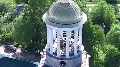 VIDEO: O dronă a surprins ceva neașteptat în turla unei biserici din Rusia