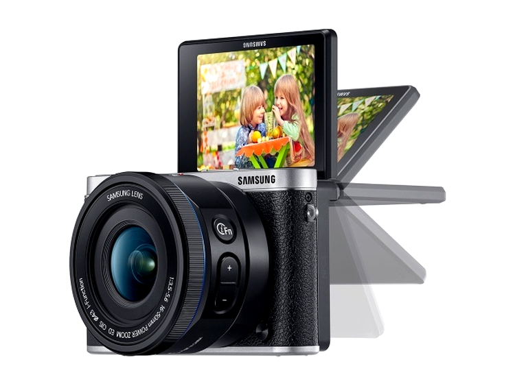 Samsung NX3000 - ecranul poate fi rabatat pentru selfie-uri