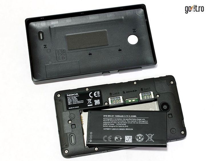 Nokia X -  acumulatorul Li-ion de 1500 mAh