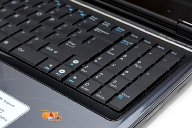 Asus F50 - pad-ul numeric