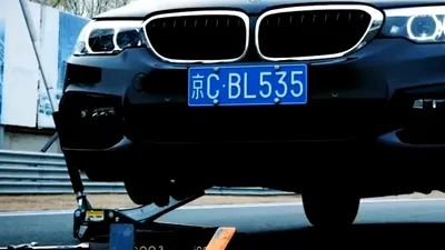 iQOO 3 poate fi folosit ca plăcuță de frână la un BMW. VIDEO