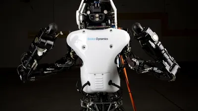 Google/Alphabet a scos la vânzare Boston Dynamics, compania responsabilă cu producerea roboţilor-terminator