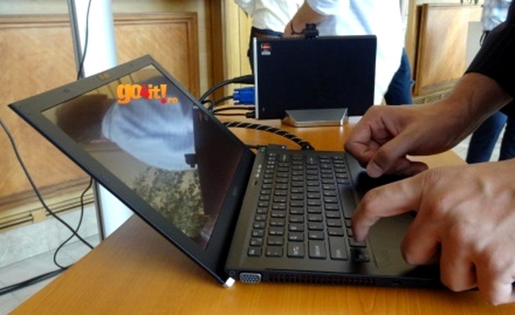 Sony VAIO Z - disponibil şi în România