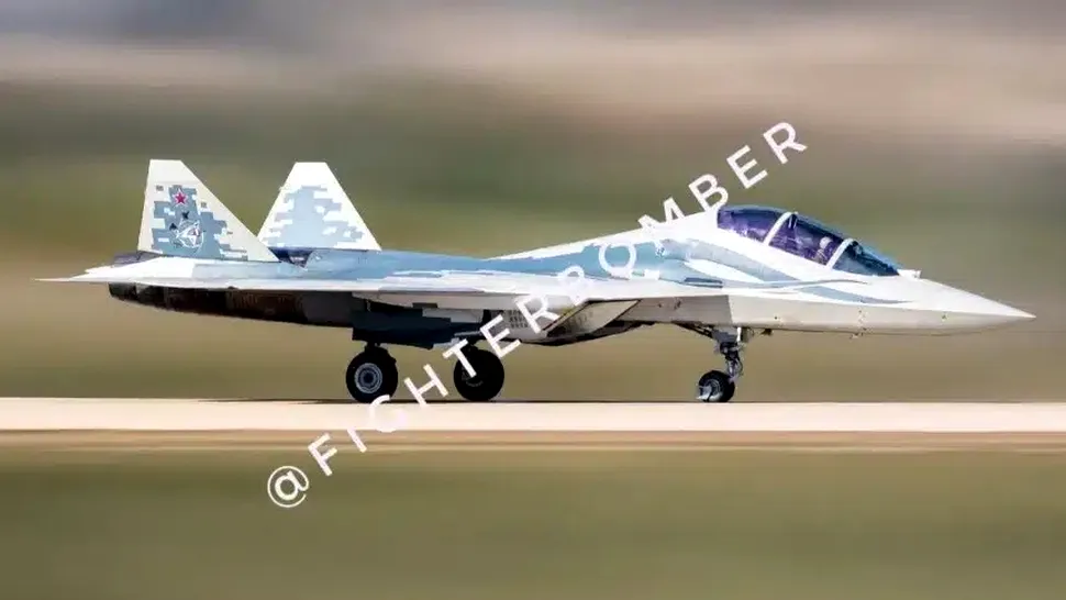 Rusia a dezvoltat o nouă versiune a avionului Su-57 Felon. La ce ar putea folosi?