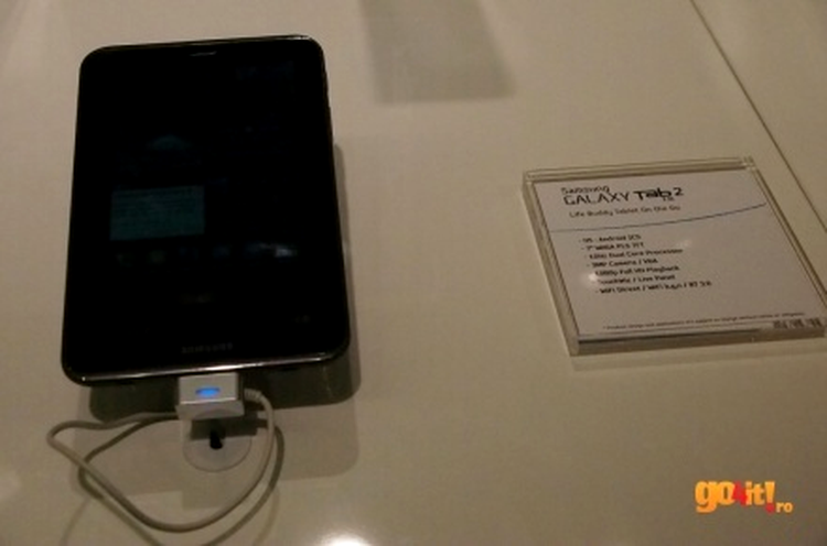Samsung Galaxy Tab 2 7.0 expus la MWC 2012