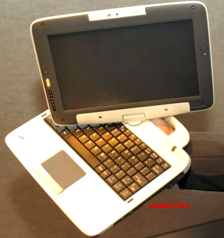 Intel Classmate cu ecran touchscreen si rabatabil