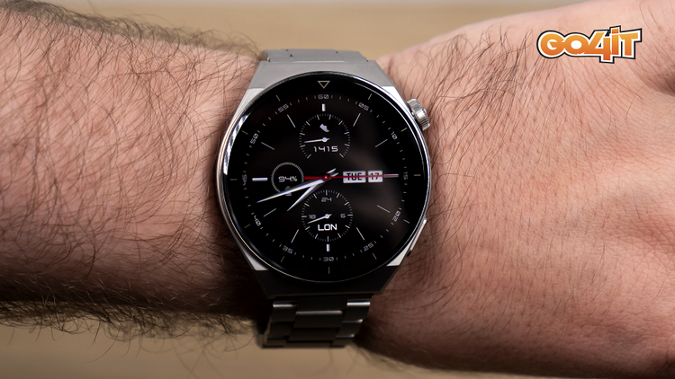 Huawei Watch GT 3 Pro black tie watchface