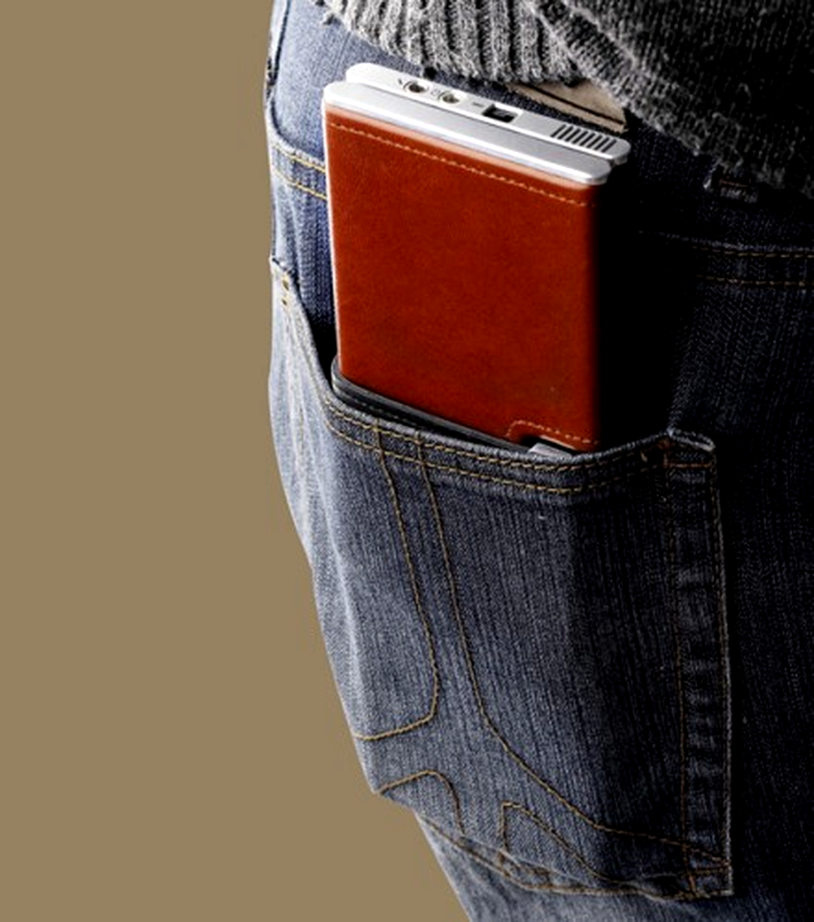 Lenovo Pocket Yoga încape într-un buzunar