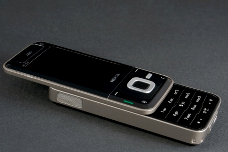 Nokia N81 8GB