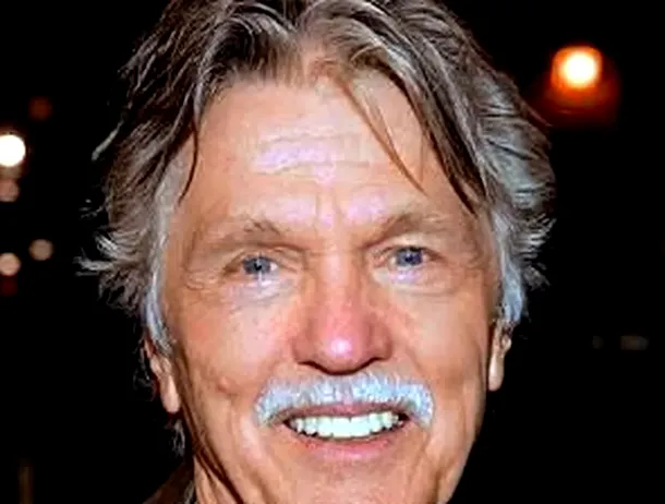 Doliu la Hollywood: actorul Tom Skerritt, cunoscut din „Alien” și „Top Gun”, a încetat din viață la 93 de ani