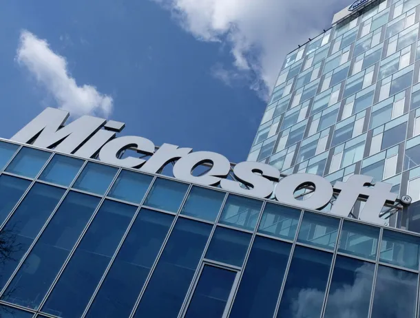 Reorganizare la Microsoft: Compania elimină 4.800 de locuri de muncă și schimbă radical strategia Xbox