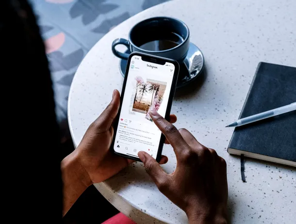 Instagram ar putea să permită părăsirea listei de „Prieteni Apropiați” a altor utilizatori