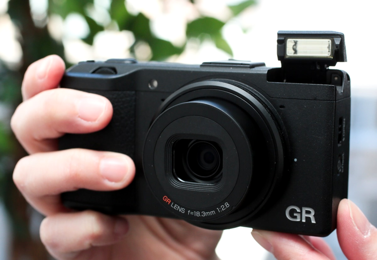 Ricoh GR, alternativă mai ieftină pentru Nikon Coolpix A
