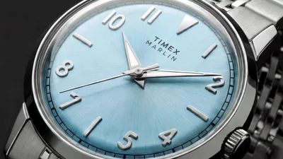 Ceasul Timex Marlin Quartz primește noi cadrane „sunburst” și brățări din oțel, la prețul de 209 euro