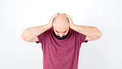 O nouă cauză posibilă pentru căderea părului: ar putea fi vinovate produse cosmetice populare
