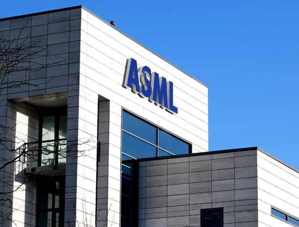 ASML crește puterea tehnologiei EUV și promite un salt major în producția de cipuri