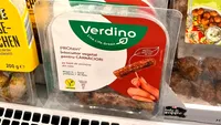 Din ce sunt făcuți, de fapt, „cârnăciorii” de post din Kaufland. Avem lista completă de ingrediente