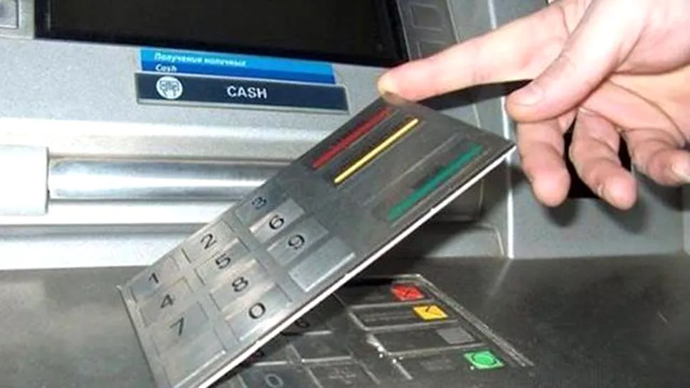 Un român a fost prins cu dispozitive de copiat coduri PIN pe Aeroportul din Iaşi