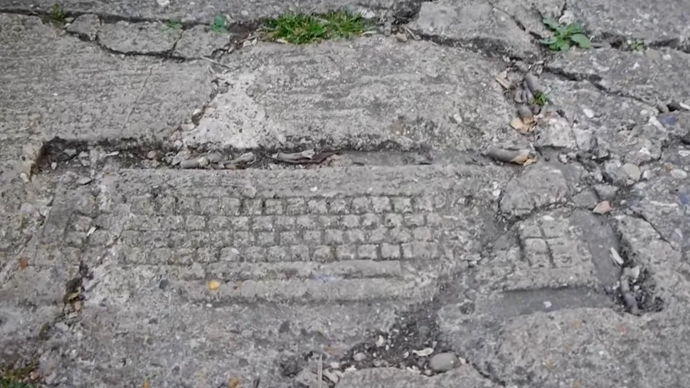 Misterul „tastaturii de piatră” din Norwich, elucidat în acest an