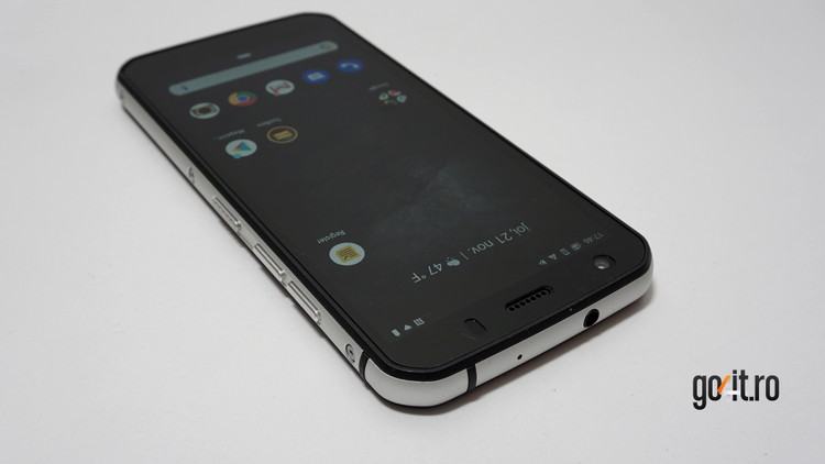 CAT S52