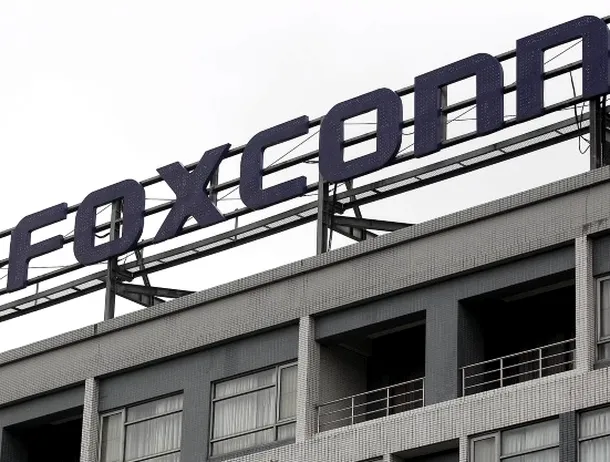 Mii de angajați Foxconn, recompensați cu mai mult de salariul pe o lună pentru a pleca din companie fără scandal