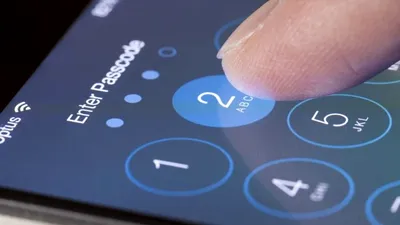 Parola iPhone poate fi spartă şi pentru noile modele iPhone XS cu iOS 12