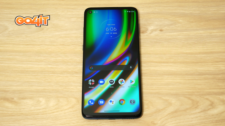 Moto G9 Plus front center