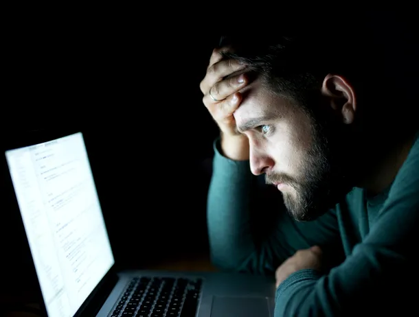 Ce trebuie să faci imediat dacă ai trimis bani unui escroc: pașii critici pentru a-ți recupera suma