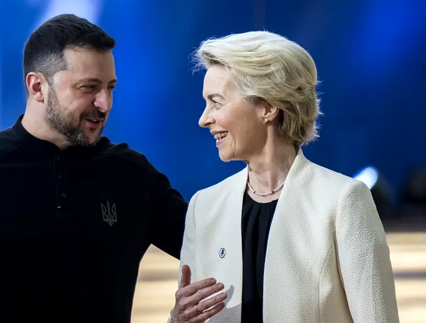 Președinta Comisiei Europene, Ursula von der Leyen, anchetată în legătură cu o conversație secretă într-un grup de chat cu Zelenski și lideri europeni