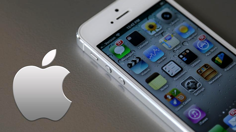 Apple atacă piaţa telefoanelor gigant cu un iPhone de 4.8 inch