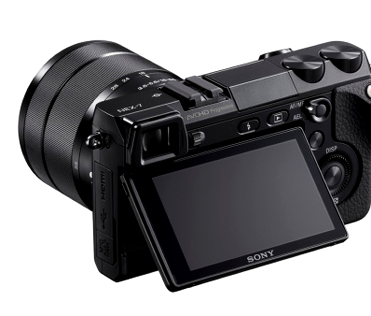 Sony NEX-5N cu ocularul electronic opţional