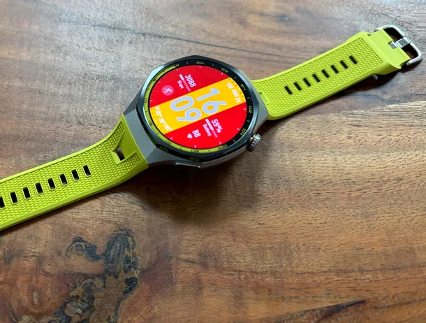 Review Huawei Watch GT 7 Pro: Am alergat și pedalat prin București cu noul smartwatch Huawei