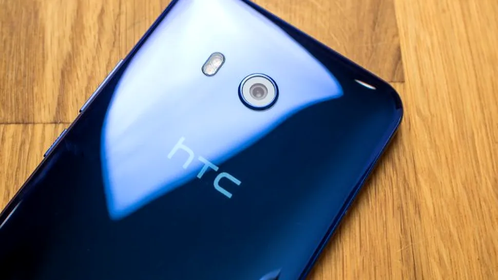 HTC anunţă venituri în declin cu 70% pentru luna noiembrie. Redresarea companiei devine incertă