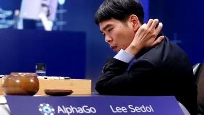 Maşina a învins. Supercomputerul AlphaGo, dezvoltat de Google, l-a bătut cu scorul de 4-1 pe campionul mondial la jocul go