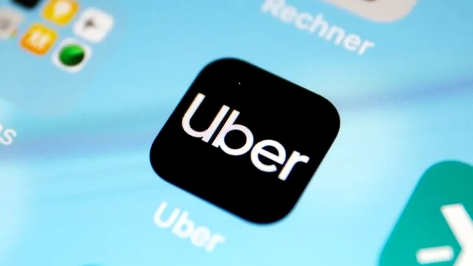 Uber adaugă o nouă funcţie de raportare în aplicaţia pentru mobil, vizând siguranţa pasagerilor