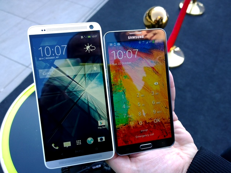 HTC One Max lângă Galaxy Note 3