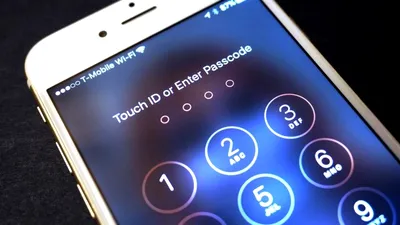 Directorul FBI: mai mult de jumătate dintre telefoanele mobile criptate nu pot fi deblocate