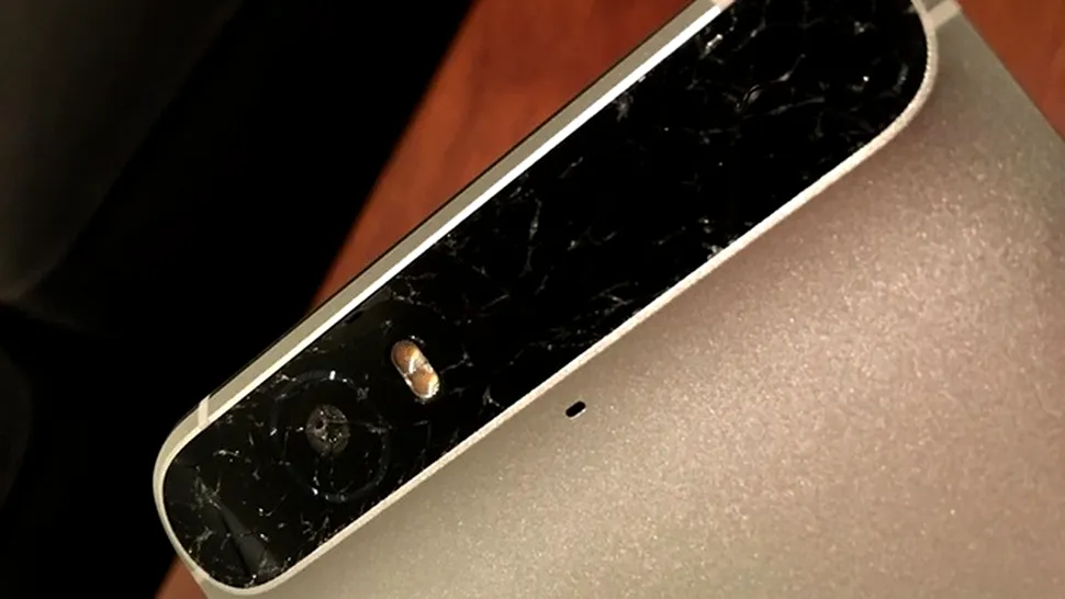 Sticla de pe Nexus 6P se sparge fără motiv