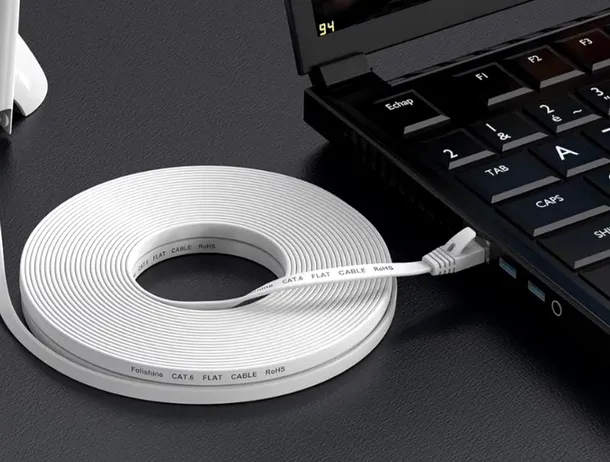 Când și de ce ar trebui să eviți cablurile de internet plate, deși arată bine și sunt practice