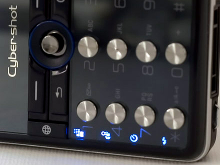 Cyber-shot K810i