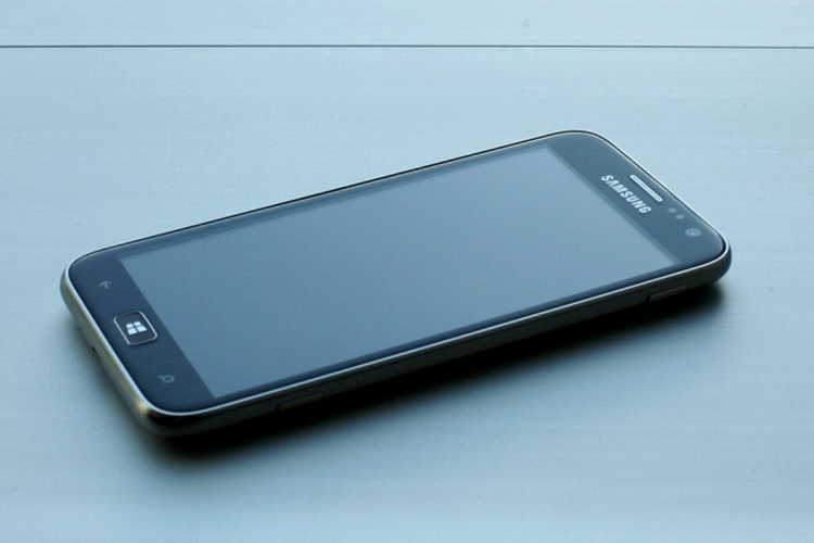 Samsung Ativ S - ecran HD de 4.8"