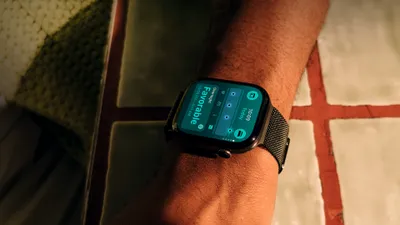 Noile funcții de ascultare AI de pe Apple Watch stârnesc îngrijorări privind confidențialitatea și consimțământul