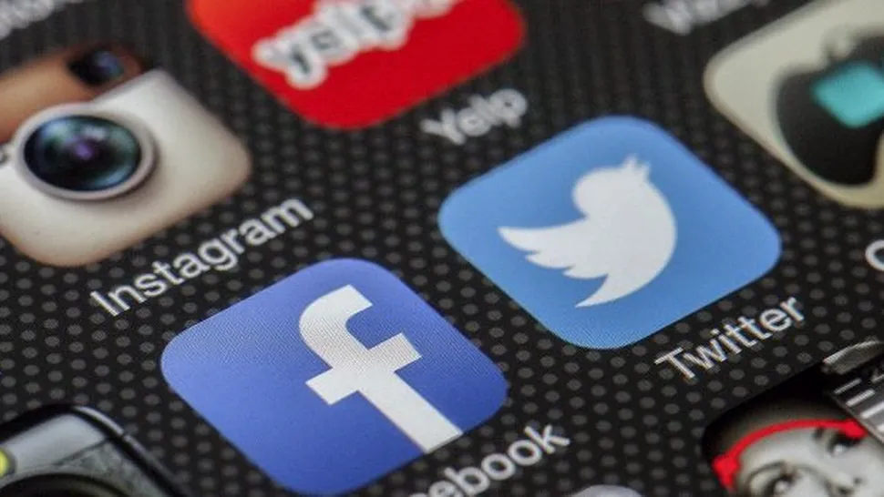 Fără soluții împotriva hackerilor ruși, Facebook și Twitter sugerează utilizatorilor din Ucraina să-și dezactivarea conturile